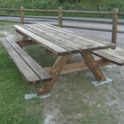 tables et bancs