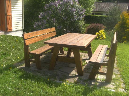 table et bancs sapin longueur 2 m